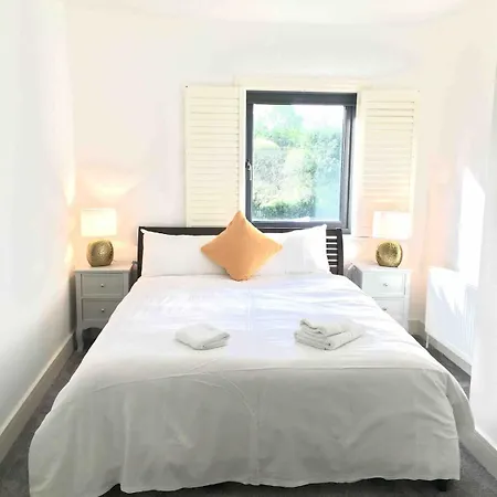 Дом отдыха Shangri - La Spacious Family Townhouse *